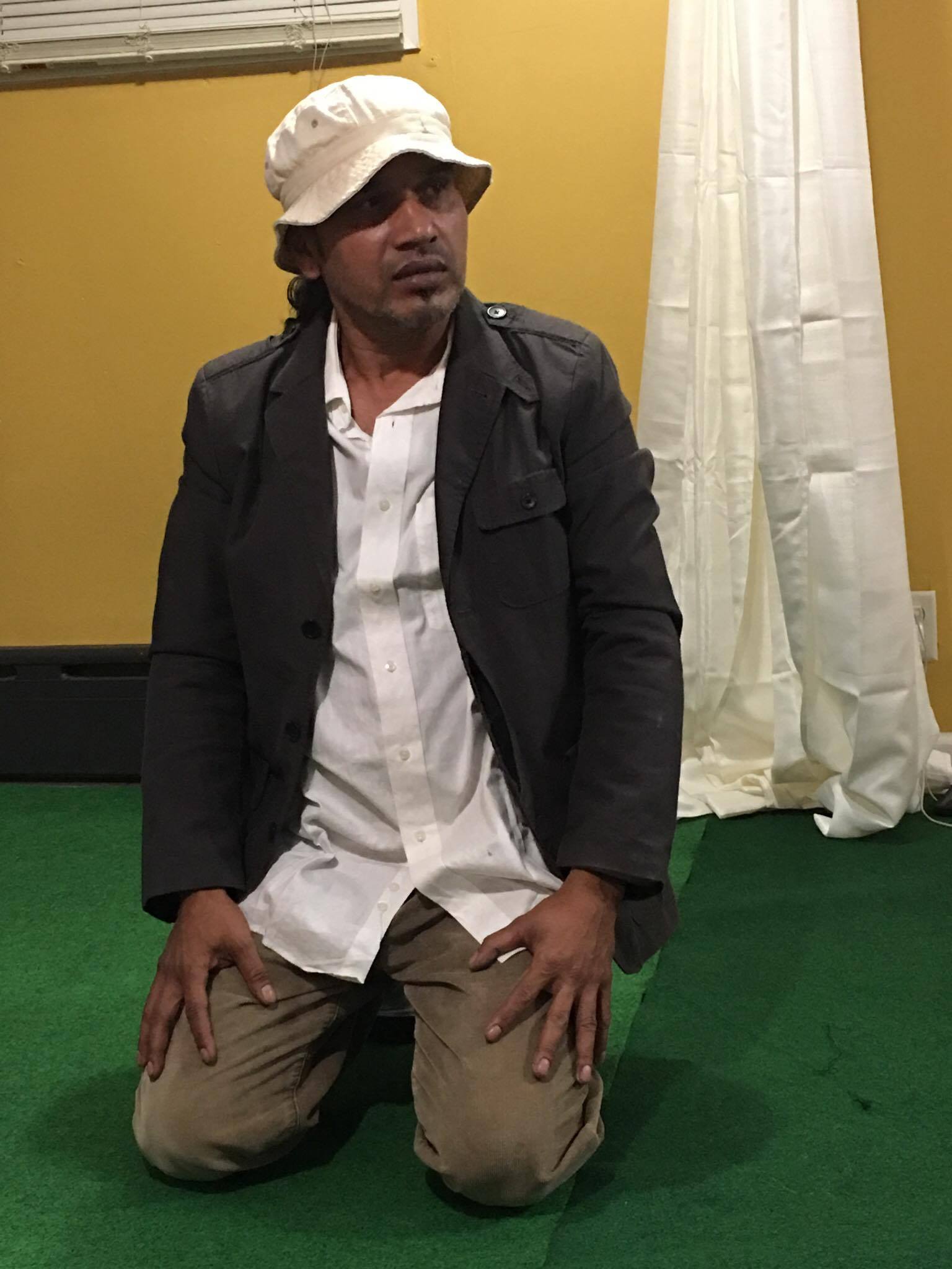 Khyepa Paaglaar Pyanchaal Play Scene